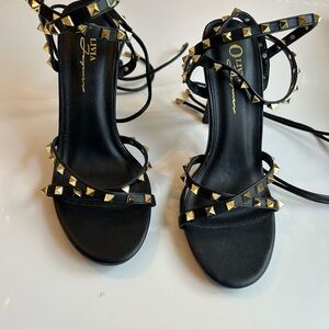 Miss Lola Black Taina lace up heel
